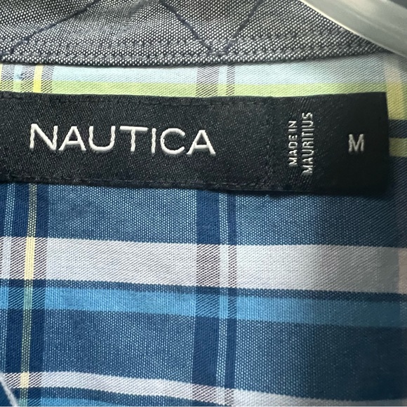 Nautica Casual Button Down Shirt Short Sleeves Size M Blue/Green - Picture 2 of 9